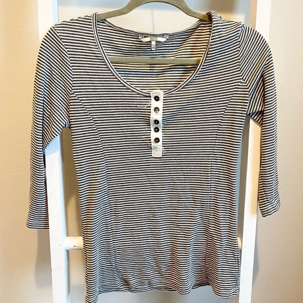 BKE I Scoop Neck I 3/4 sleeve I Dark Gray & White Striped Tee